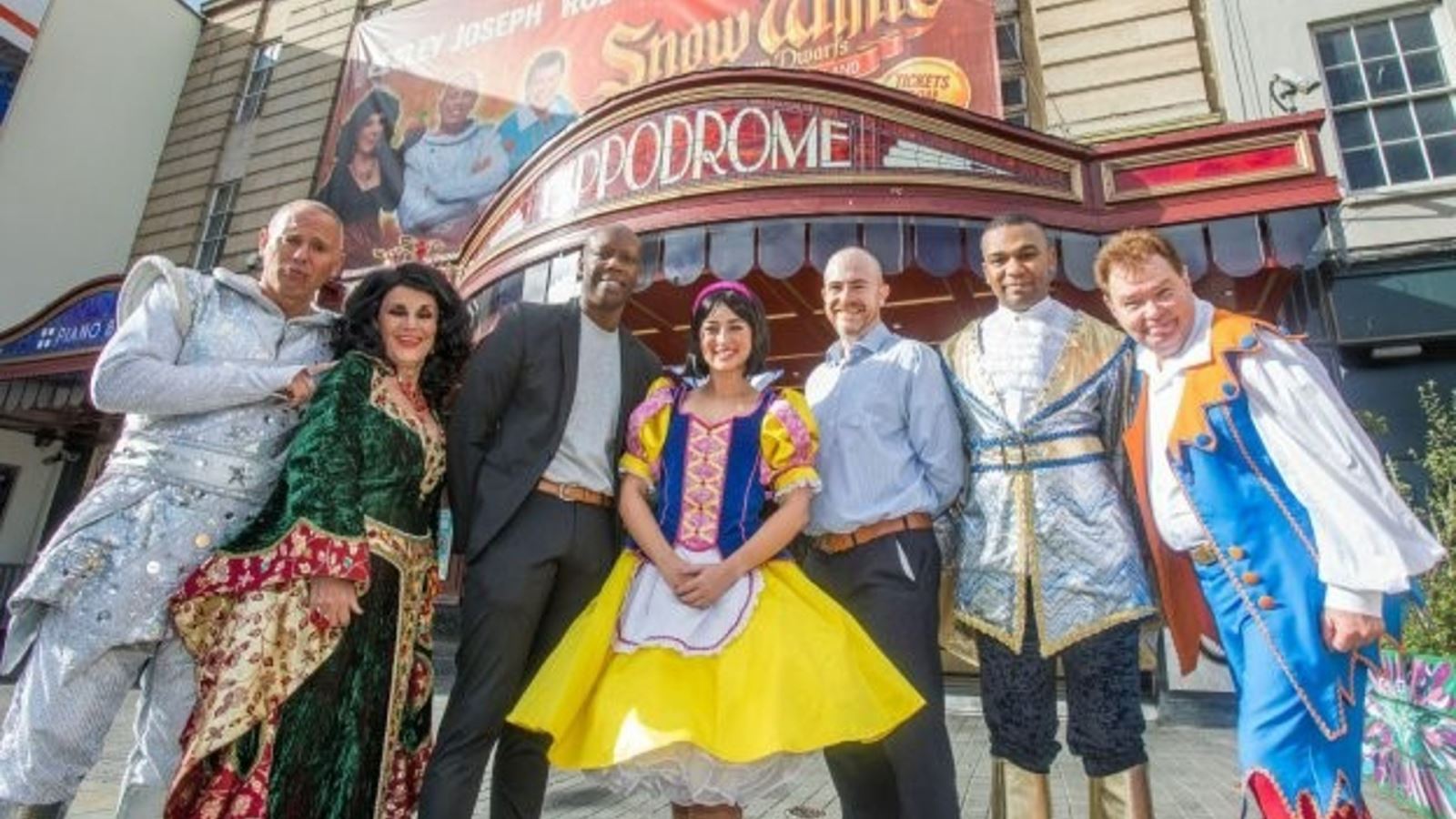 Pictured: The cast of Snow White, left to right (Rob Rinder), (Lesley Joseph), (Kurtis Reece - PR & Strategic Partnerships Executive at National Friendly), (Charlotte Haines), (Adrian Brown - Community & Events Manager at Southmead Hospital Charity), (Dale Mathurin), (Andy Ford)